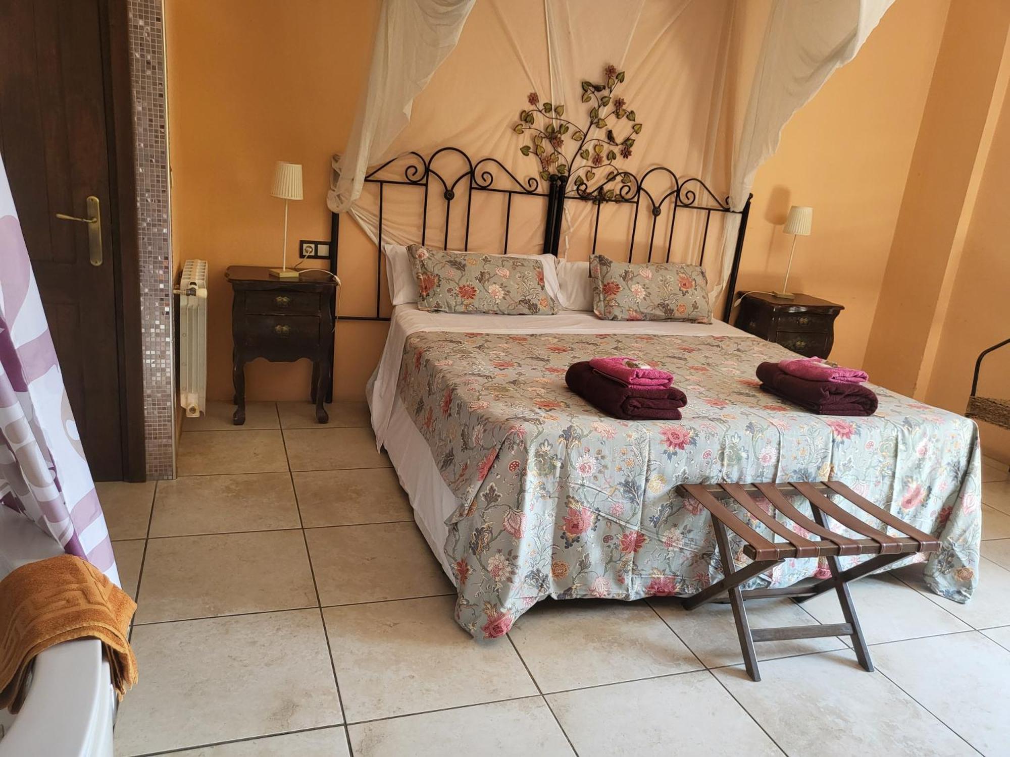 Hotel Pasteral Riu Ter La Cellera de Ter Екстер'єр фото